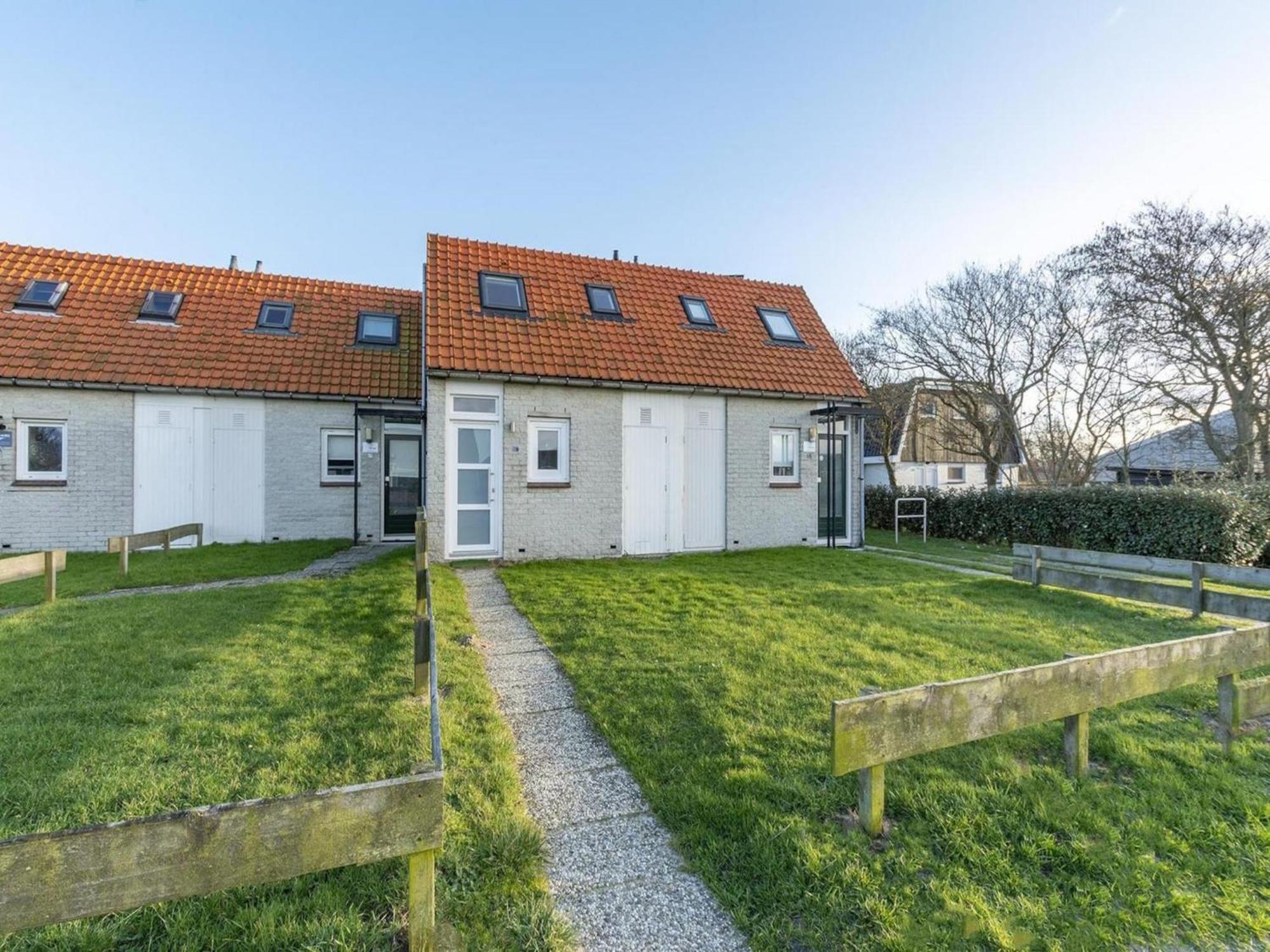 Cozy Holiday Home With Lawn Callantsoog Exterior foto